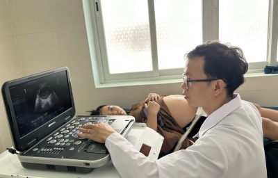 Khám sản phụ khoa miễn phí cho 200 phụ nữ huyện Lý Sơn